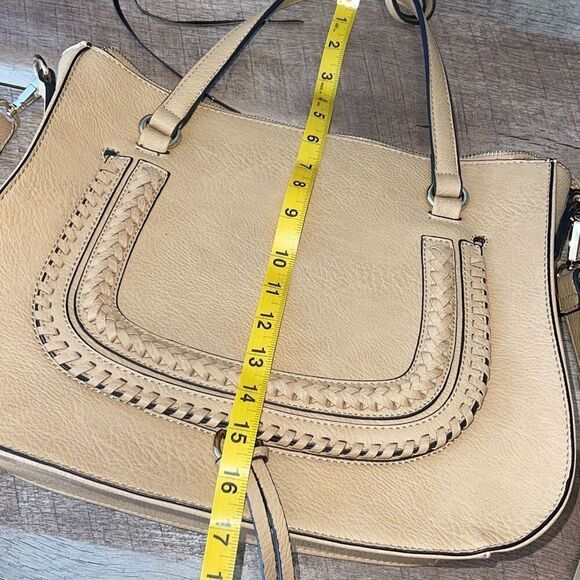 SOLE SOCIETY WOMEN'S DESTIN‎ CROSSBODY BAG 2 VEGAN STUDDED WHIPSTICH CAMEL VEGAN - Picture 9 of 10